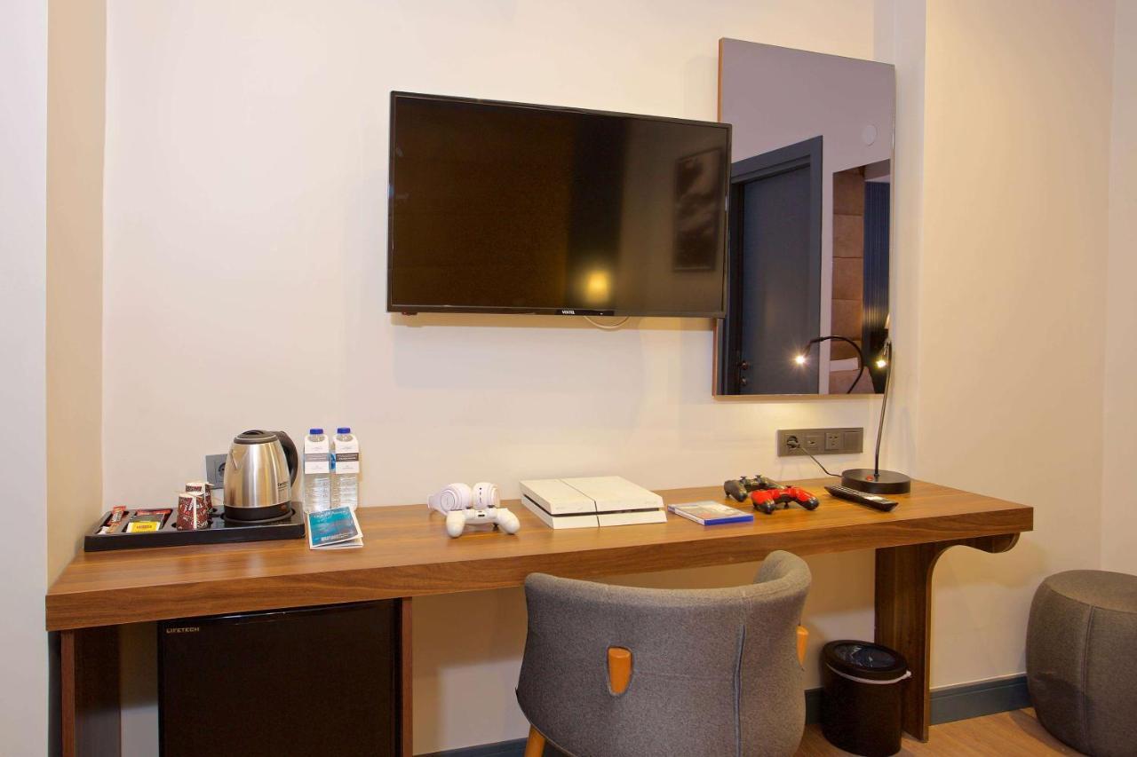 Days Inn By Wyndham Istanbul Arnavutkoy エクステリア 写真