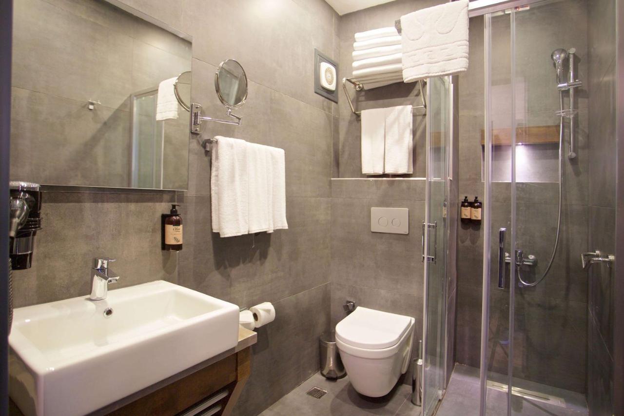 Days Inn By Wyndham Istanbul Arnavutkoy エクステリア 写真