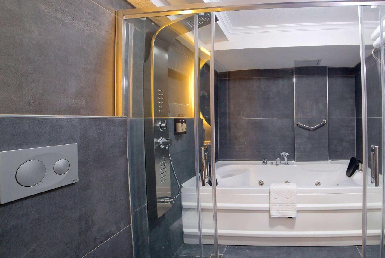 Days Inn By Wyndham Istanbul Arnavutkoy エクステリア 写真