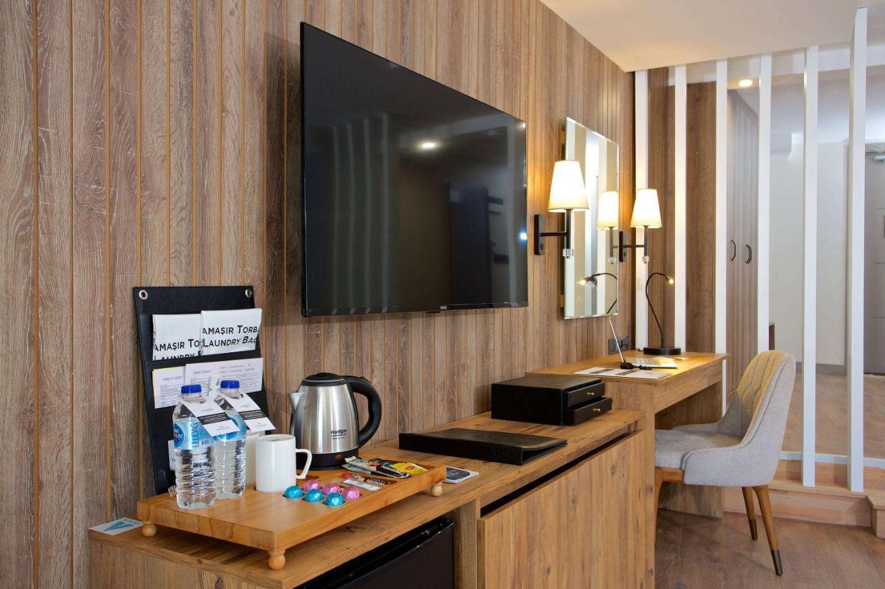 Days Inn By Wyndham Istanbul Arnavutkoy エクステリア 写真