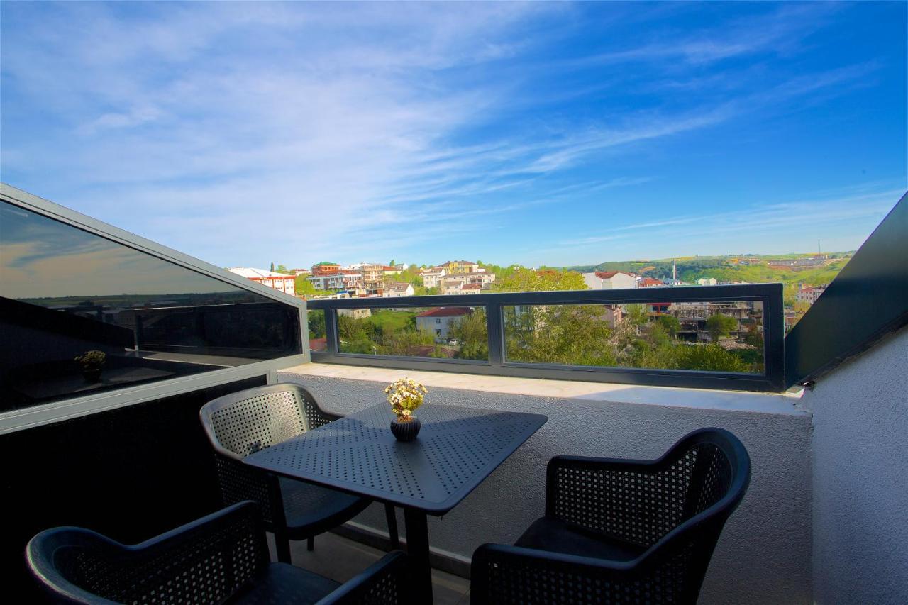Days Inn By Wyndham Istanbul Arnavutkoy エクステリア 写真